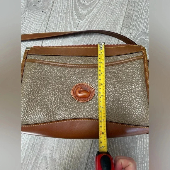 Vintage Dooney & Bourke cross  body bag - Picture 7 of 13